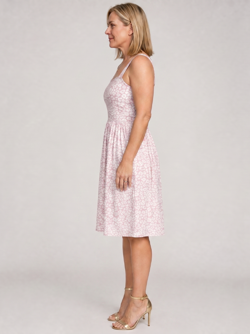 Leneva | Vestido de largo midi con escote cuadrado y estampado floral