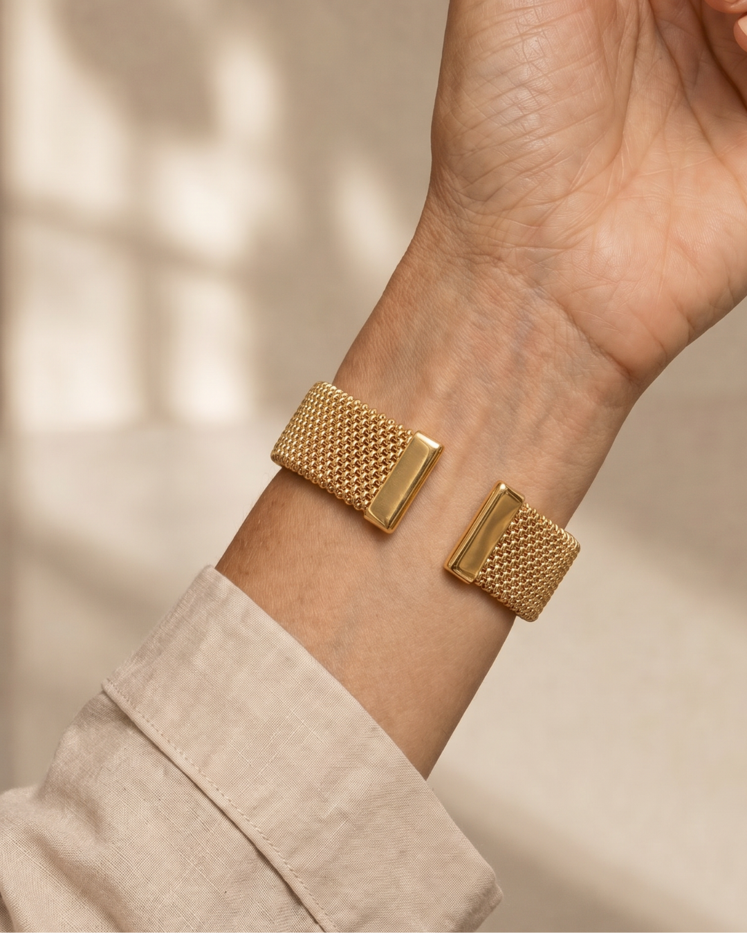 Aumen | Brazalete de malla tejida abierta