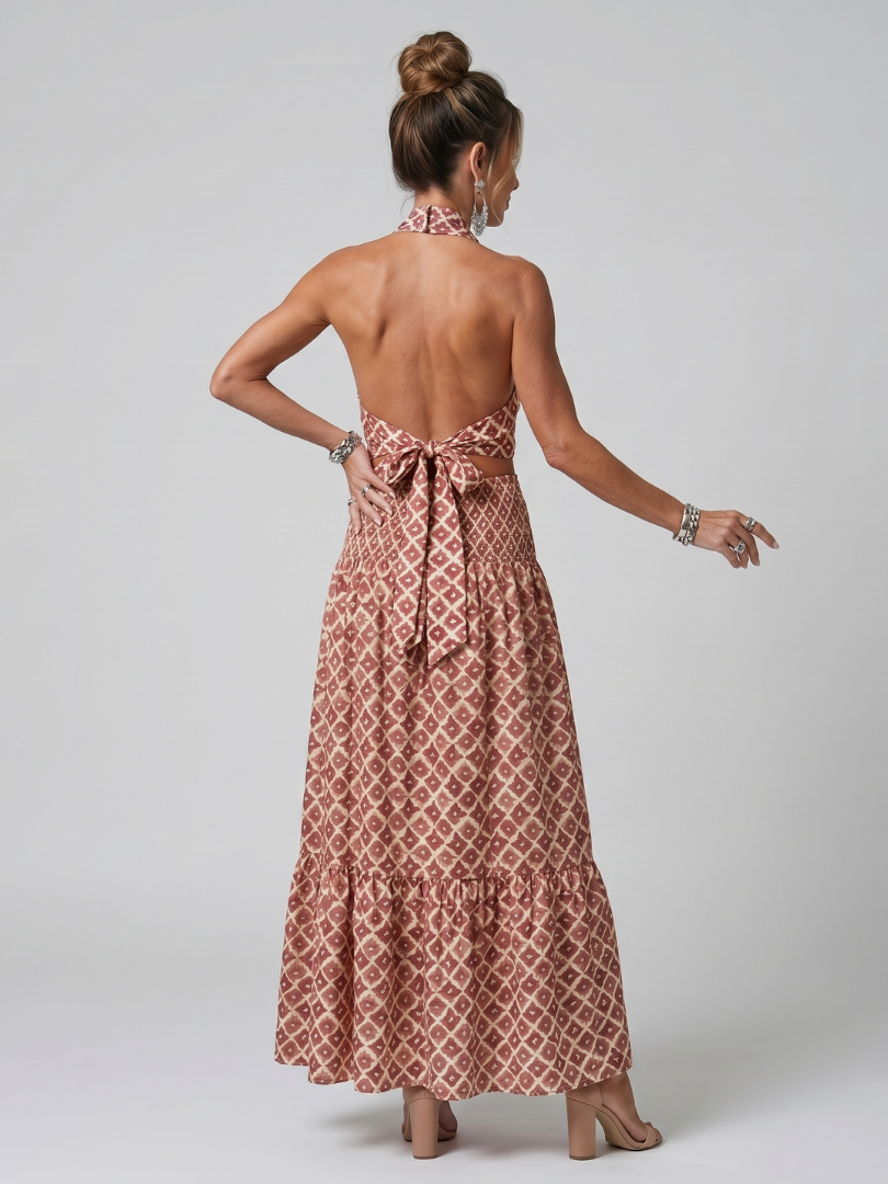 Amira | Vestido midi con recortes y cuello halter cruzado de estampado geométrico